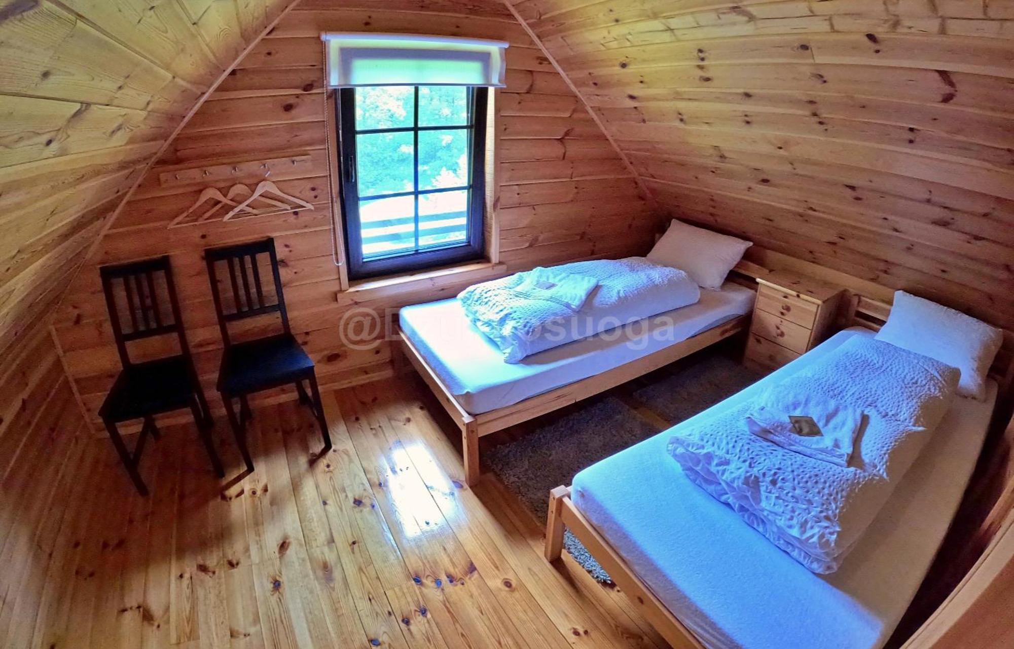 Hostal Dzukijos Uoga Virsurodukis Exterior foto